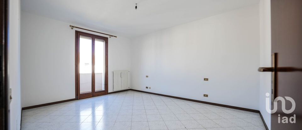 Traditional house 3 rooms of 142 m² in Migliaro (44020)