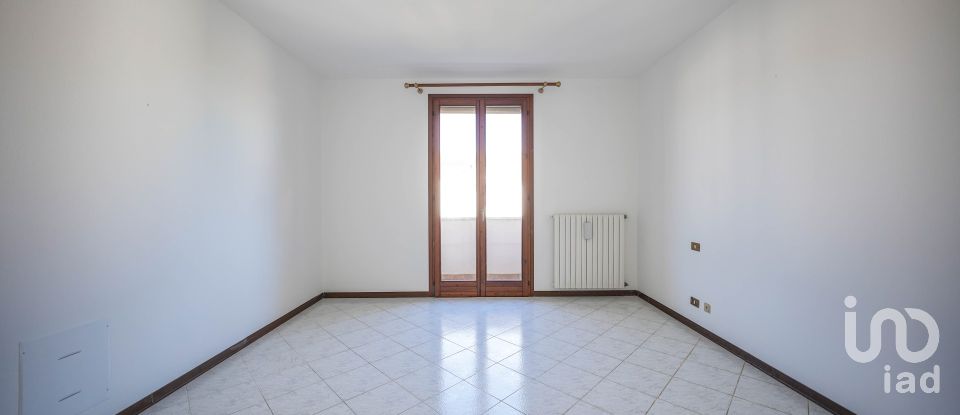 Traditional house 3 rooms of 142 m² in Migliaro (44020)