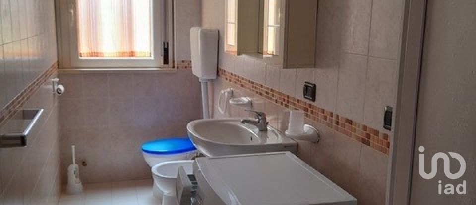 Appartamento 5 locali di 88 m² a Tortoreto (64018)