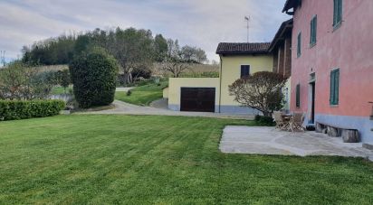 Casa indipendente / Villa 13 locali di 370 m² in Castelletto Molina (14040)