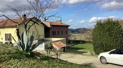 Casa indipendente / Villa 13 locali di 370 m² in Castelletto Molina (14040)