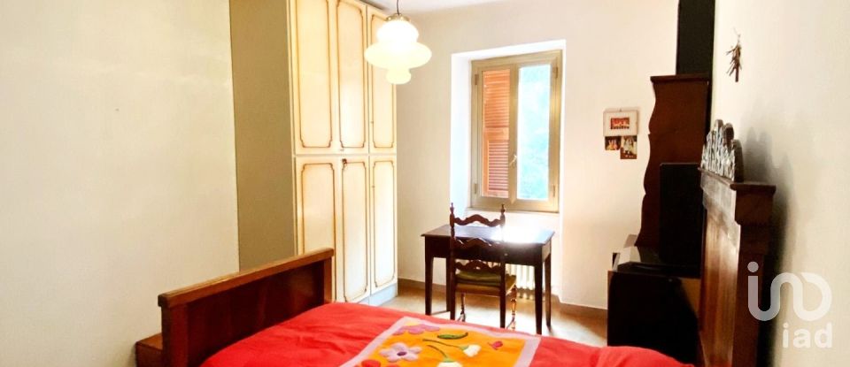 Appartamento 7 locali di 240 m² a Casanova Lerrone (17033)