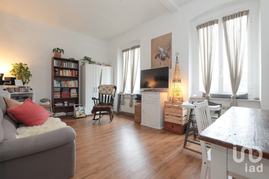 Bilocale di 61 m² a Genova (16137)