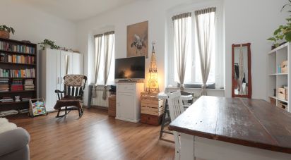 Bilocale di 61 m² a Genova (16137)