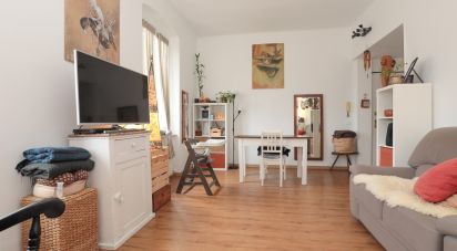 Bilocale di 61 m² a Genova (16137)