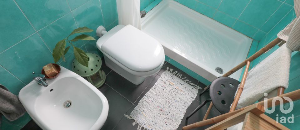 Bilocale di 61 m² a Genova (16137)