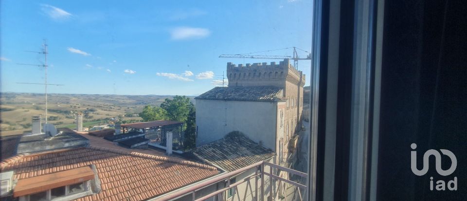 Palazzo / Stabile 6 locali di 270 m² a Filottrano (60024)