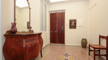 Quadrilocale di 118 m² a Genova (16122)