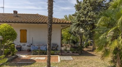 Casa indipendente / Villa 12 locali di 323 m² in Ancona (60121)