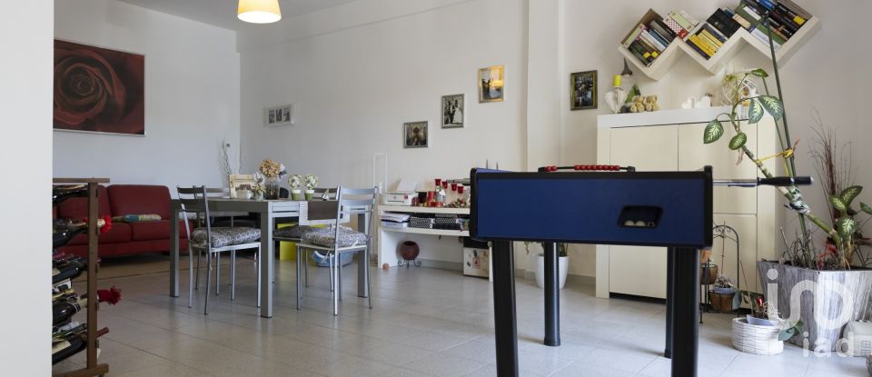 House 12 rooms of 323 m² in Ancona (60121)