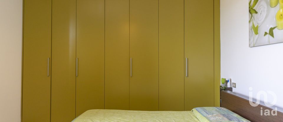 House 12 rooms of 323 m² in Ancona (60121)