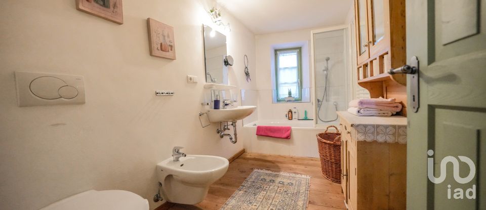 Farm 7 rooms of 172 m² in Prato allo Stelvio (39026)