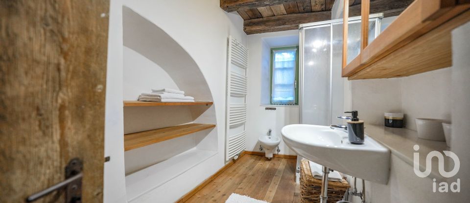 Farm 7 rooms of 172 m² in Prato allo Stelvio (39026)