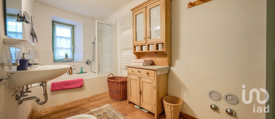 Farm 7 rooms of 172 m² in Prato allo Stelvio (39026)