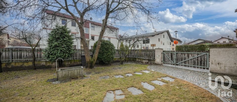 Farm 7 rooms of 172 m² in Prato allo Stelvio (39026)