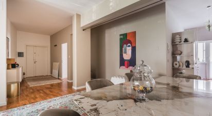 Three-room apartment of 145 m² in Roma (00152)