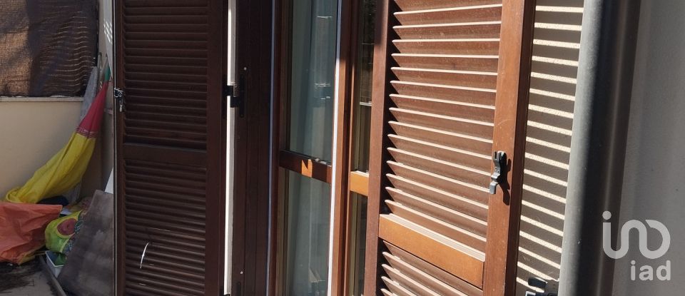 Three-room apartment of 81 m² in Campagnano di Roma (00063)