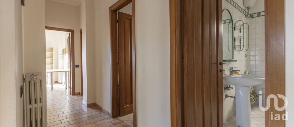 Appartamento 7 locali di 191 m² a Osimo (60027)