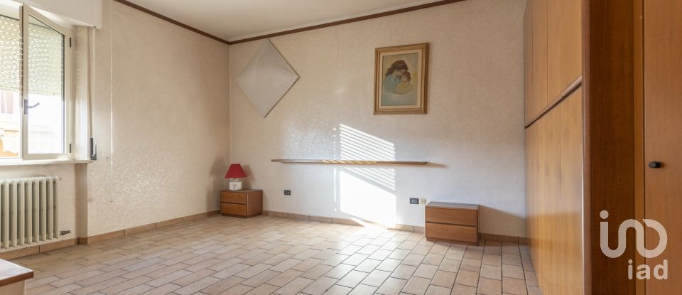 Appartamento 7 locali di 191 m² a Osimo (60027)