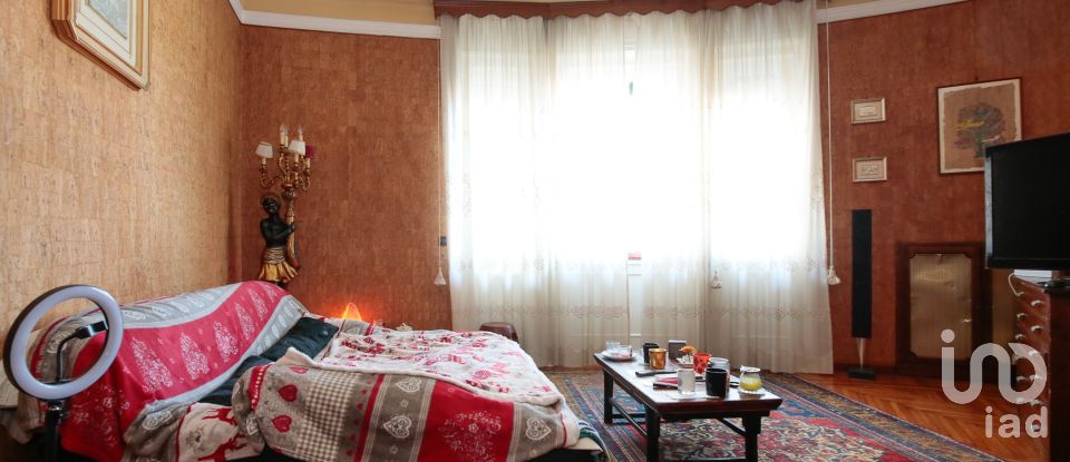 Apartment 10 rooms of 213 m² in Genova (16151)