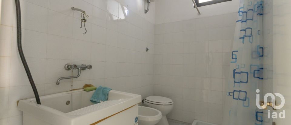 Negozio / locale commerciale di 205 m² in Porto Sant'Elpidio (63821)