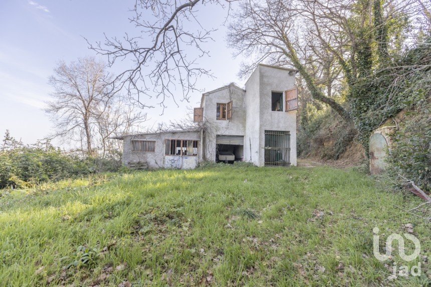 House 3 rooms of 118 m² in Civitanova Marche (62012)