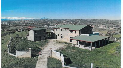 Costruzione di 560 m² in Tortoreto (64018)