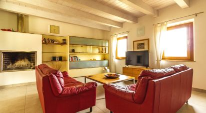 Casa indipendente 9 locali di 270 m² in Ripatransone (63065)