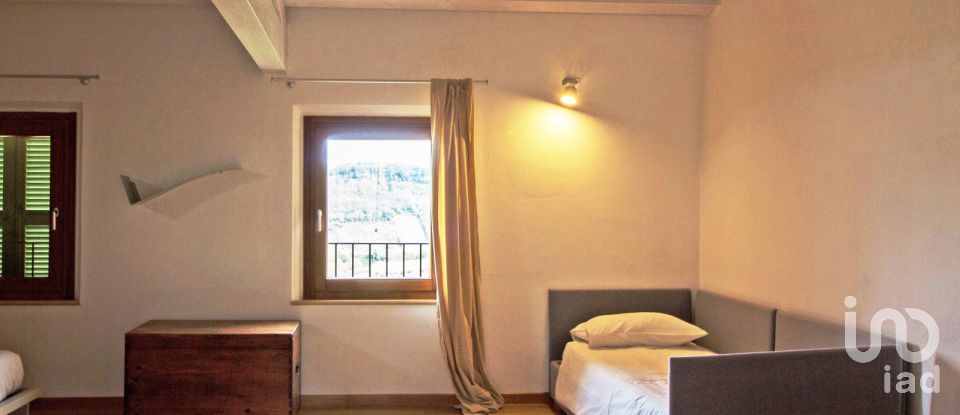 Casa indipendente 9 locali di 270 m² in Ripatransone (63065)