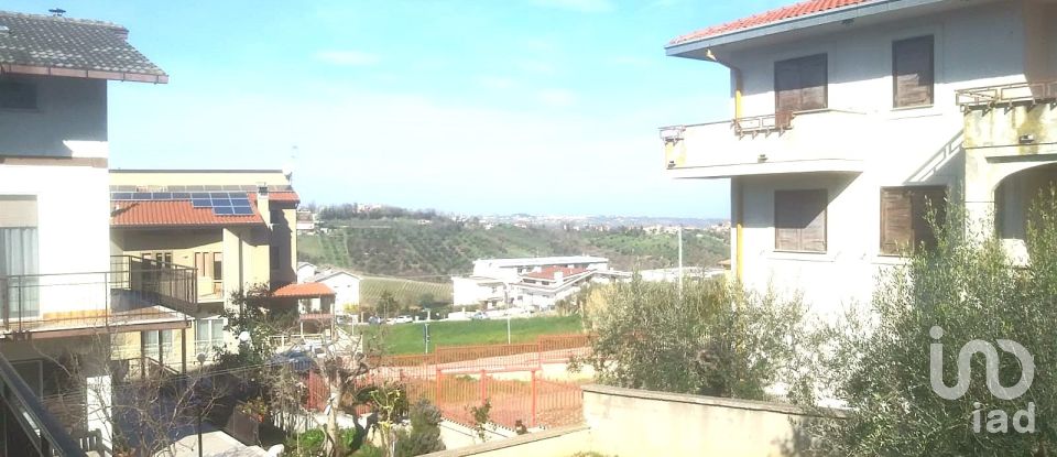 House 4 rooms of 148 m² in Castel Frentano (66032)