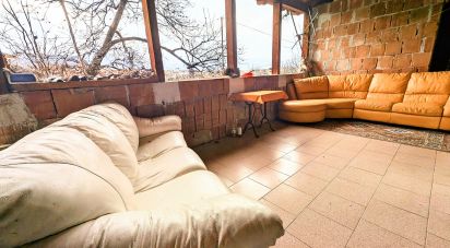 Casa di paese 5 locali di 107 m² in Pratola Peligna (67035)