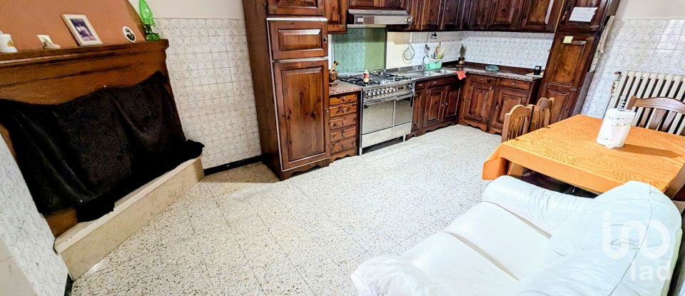 Village house 5 rooms of 107 m² in Pratola Peligna (67035)