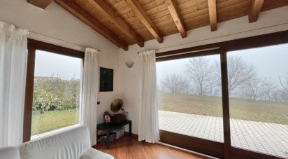 Casale 4 locali di 425 m² in Monzambano (46040)