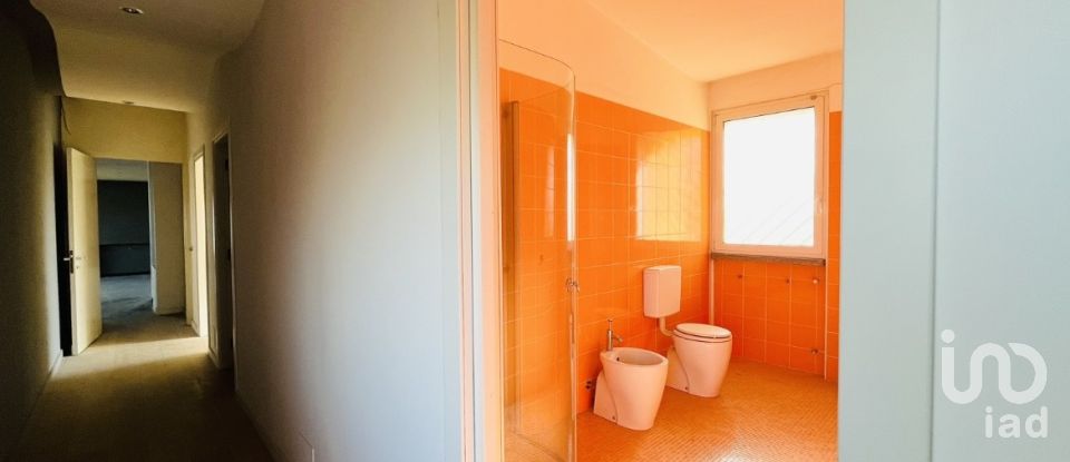 Farm 8 rooms of 420 m² in Casale Monferrato (15033)