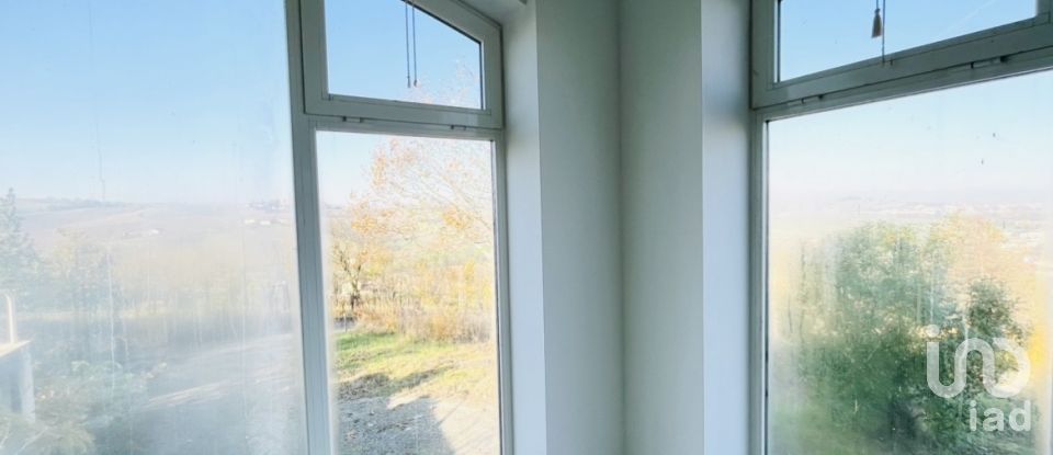 Farm 8 rooms of 420 m² in Casale Monferrato (15033)