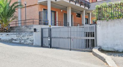 Negozio / locale commerciale di 440 m² in Roma (00128)