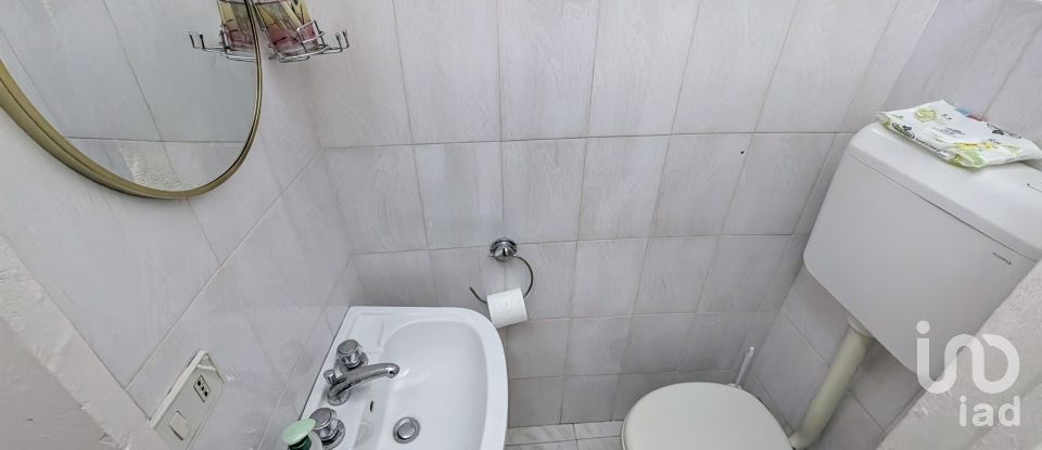 House 11 rooms of 146 m² in Popoli (65026)