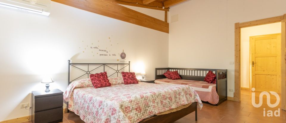 Two-room apartment of 65 m² in Sirolo (60020)