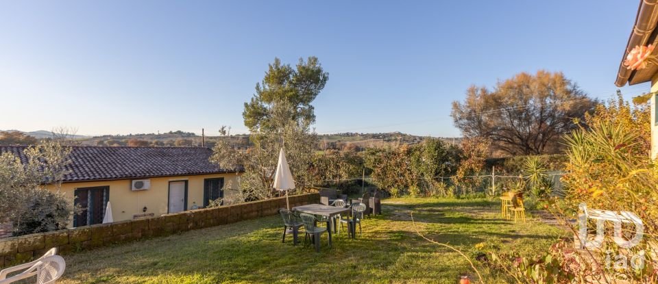 Two-room apartment of 65 m² in Sirolo (60020)