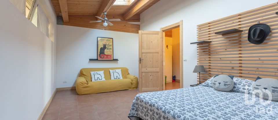 Two-room apartment of 55 m² in Sirolo (60020)