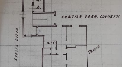 Laboratorio 3 locali di 90 m² a Bari (70122)