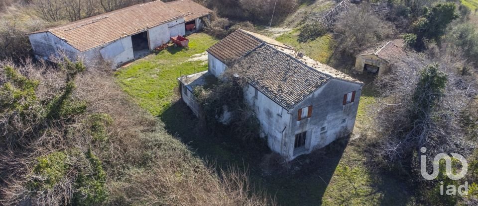 Rustico 10 locali di 222 m² in San Paolo di Jesi (60038)