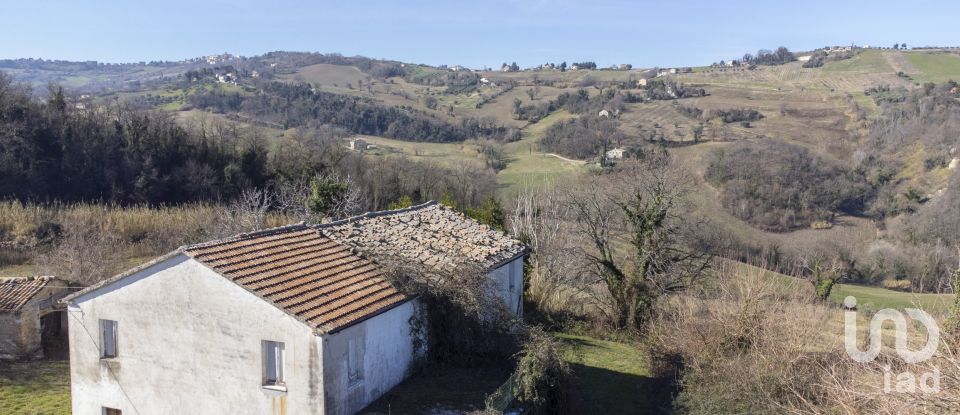 Rustico 10 locali di 222 m² in San Paolo di Jesi (60038)