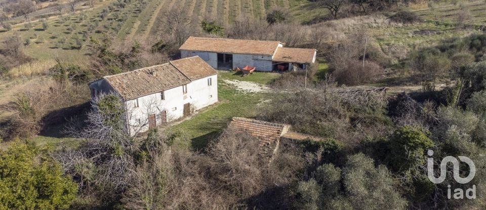 Rustico 10 locali di 222 m² in San Paolo di Jesi (60038)