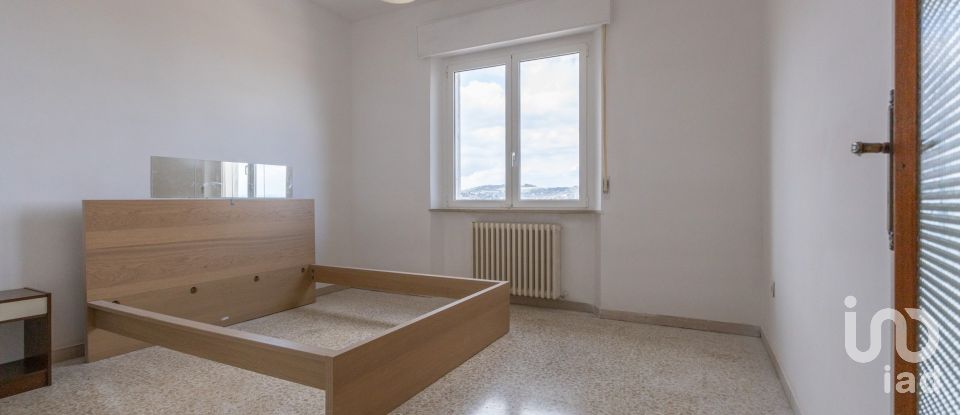 Apartment 5 rooms of 112 m² in Ancona (60128)