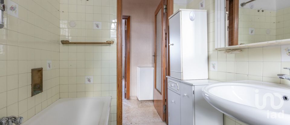 Apartment 5 rooms of 112 m² in Ancona (60128)