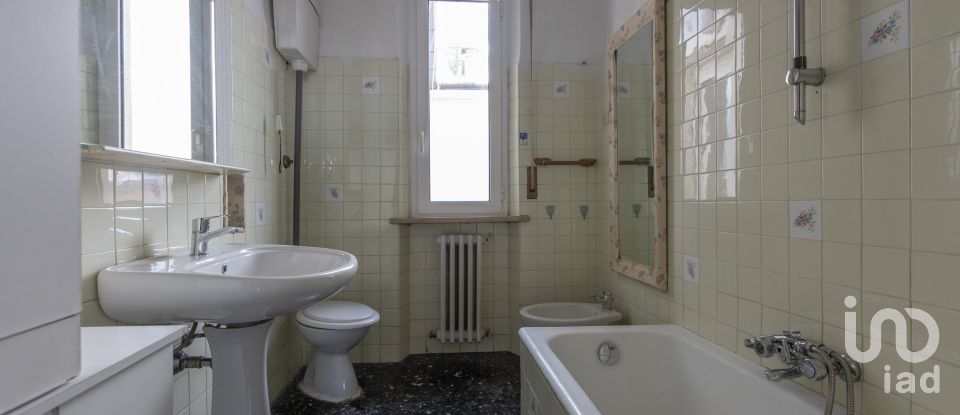 Apartment 5 rooms of 112 m² in Ancona (60128)