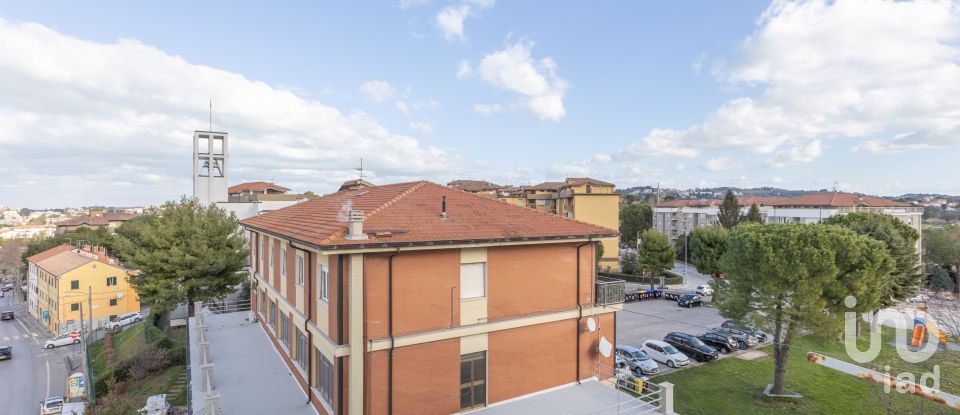 Apartment 5 rooms of 112 m² in Ancona (60128)