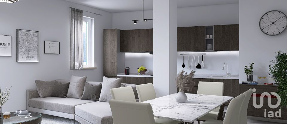 Trilocale di 102 m² a Varedo (20814)