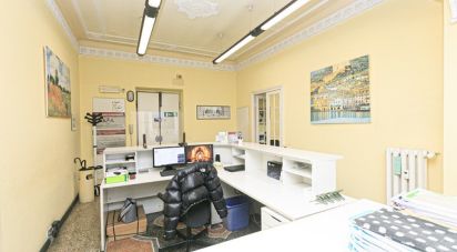 Appartamento 6 locali di 219 m² a Genova (16149)